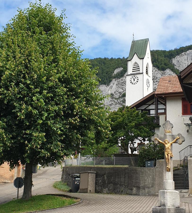 Hotel Gasthof Kreuz Welschenrohr Екстериор снимка